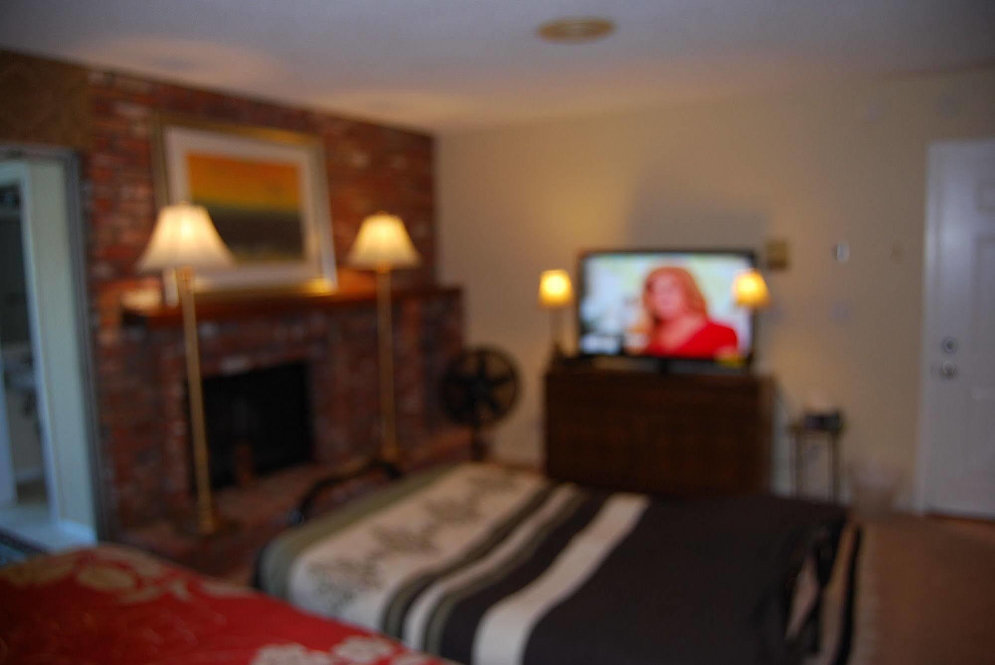 Bed And Breakfast In Hollywood Hills Los Angeles Eksteriør billede