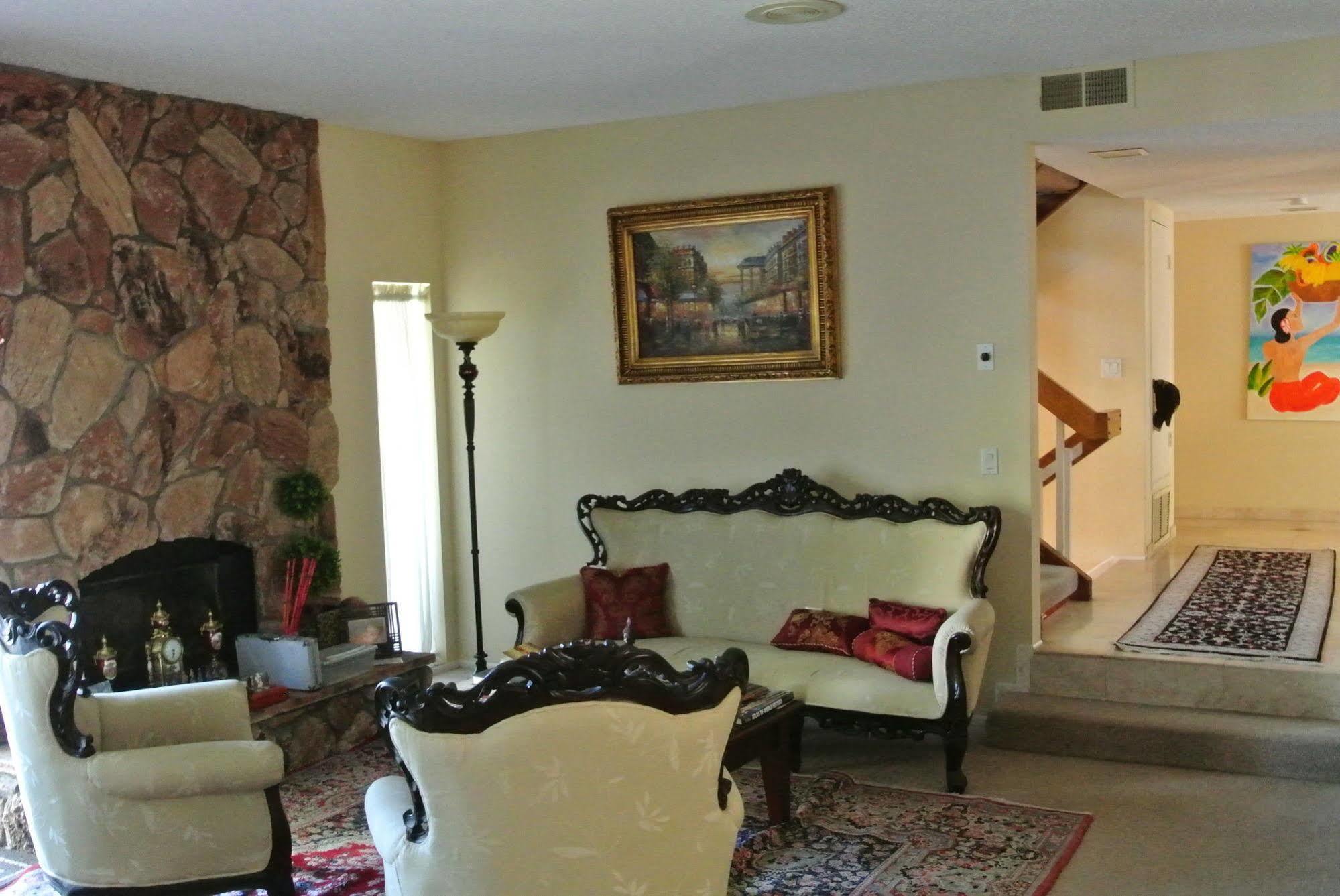 Bed And Breakfast In Hollywood Hills Los Angeles Eksteriør billede