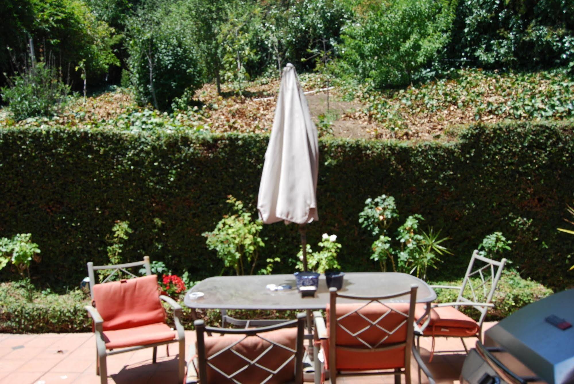 Bed And Breakfast In Hollywood Hills Los Angeles Eksteriør billede