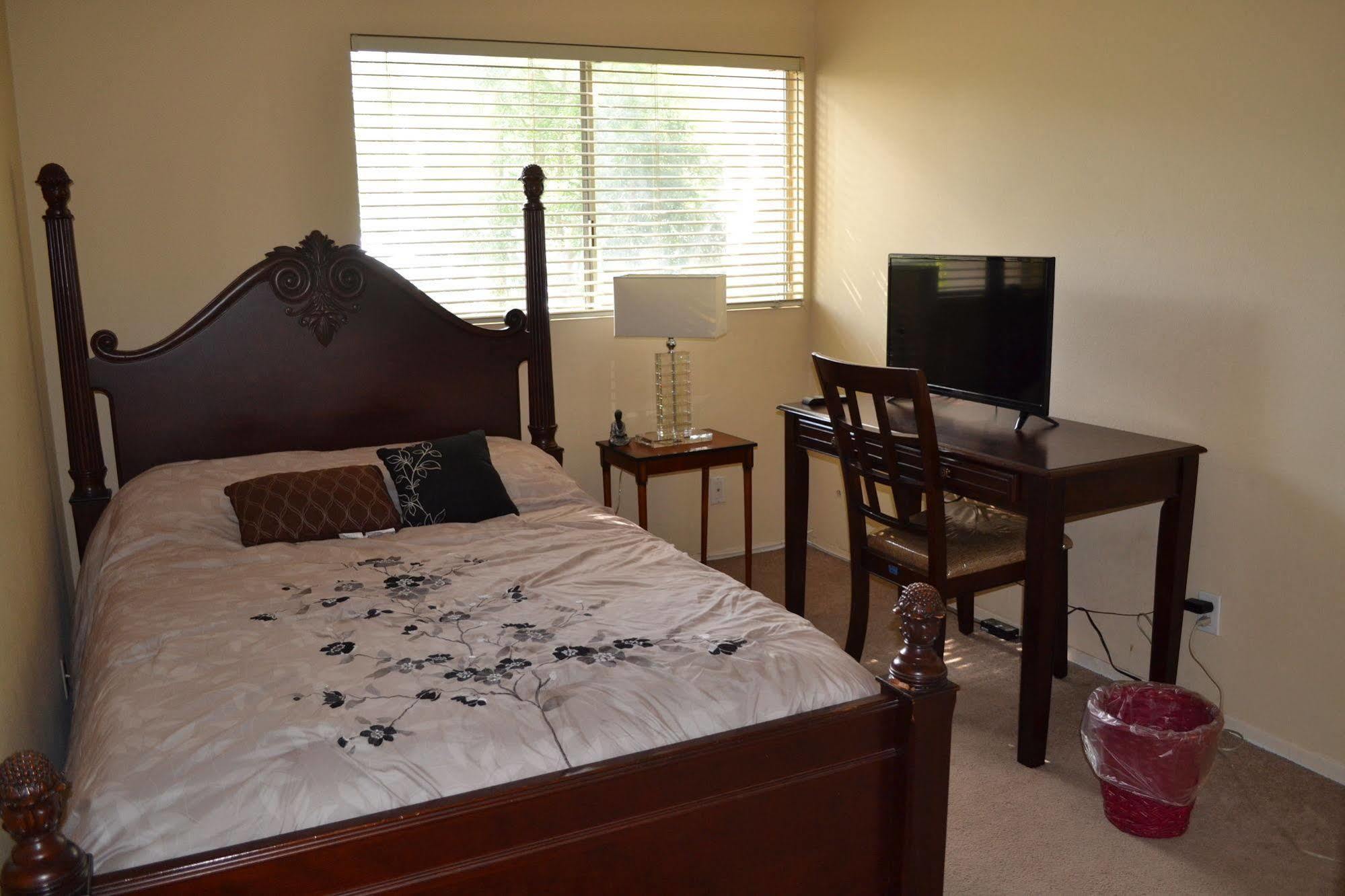 Bed And Breakfast In Hollywood Hills Los Angeles Eksteriør billede